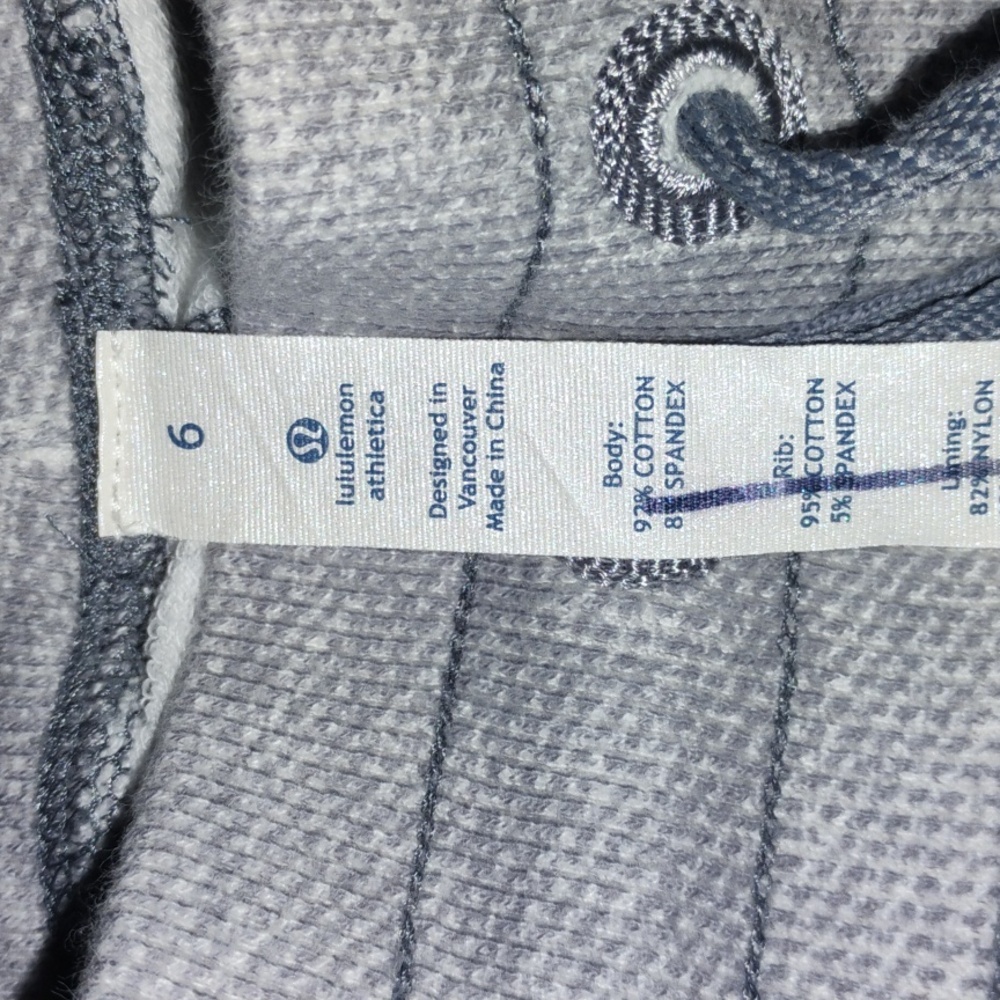 lululemon athletica Tea Lounge Crop Joggers. Womens size 6. Heather Gray color. - Picture 15 of 15